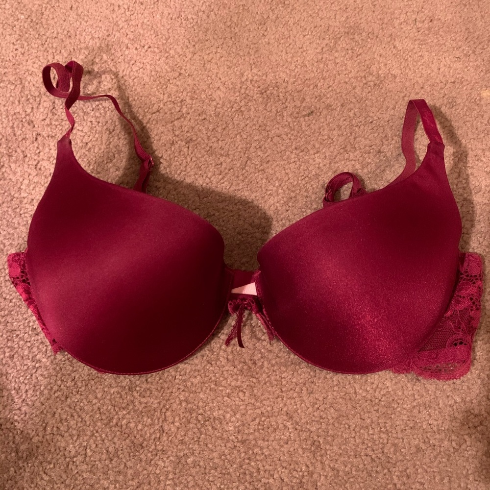Victoria’s Secret bra 34c